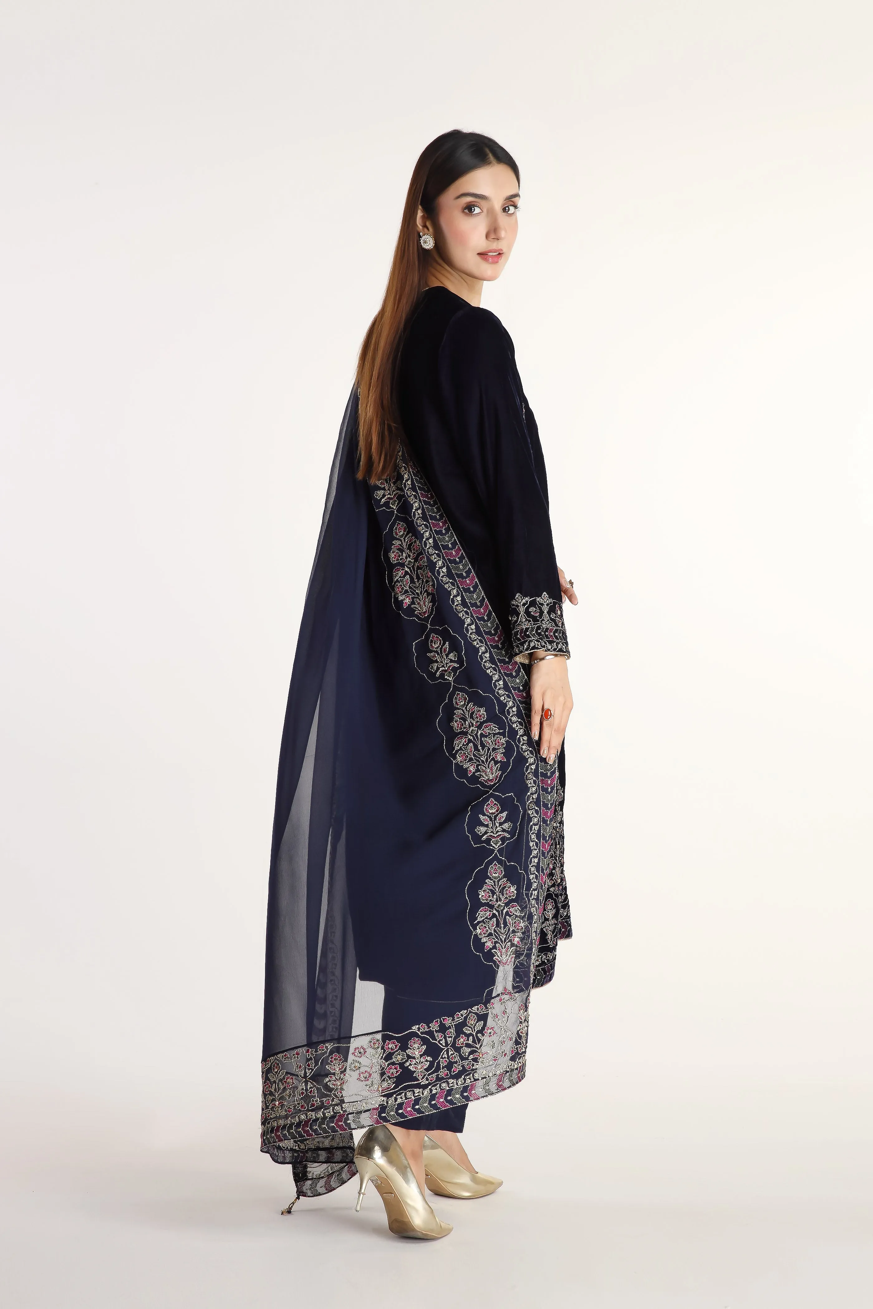 3 Piece Velvet Embroidered Suit (AV0011)