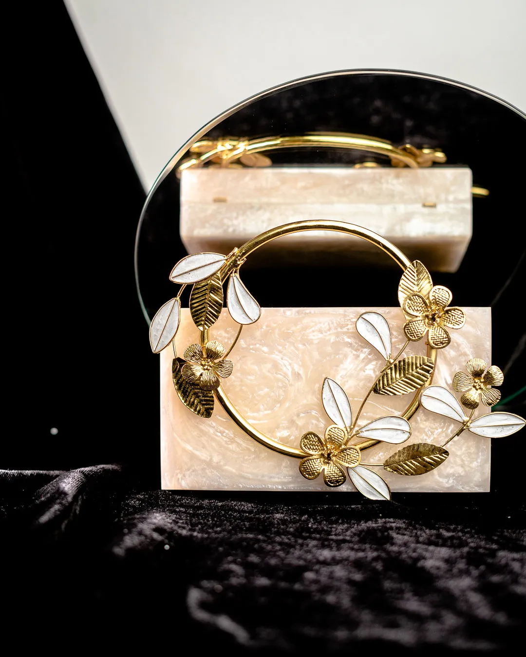Beige Solid Party Box Clutches With Attractive Brass Handle