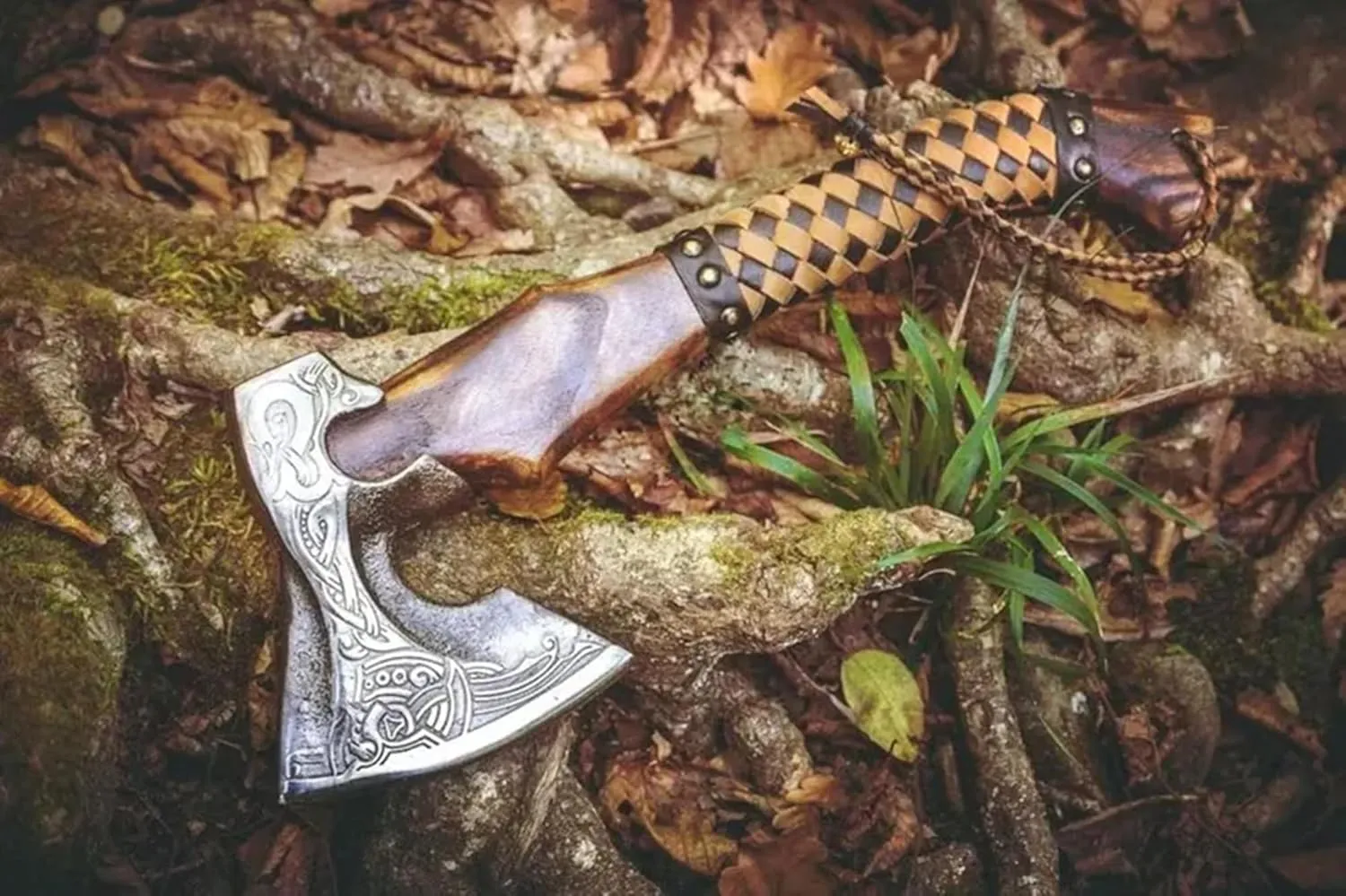 Camping Hatchet Axe with Leather Sheath, 15.7 inches (Unique Handle Axe (Leather Sheath))