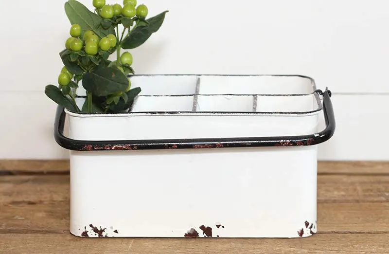Chippy Enamel Divided Caddy