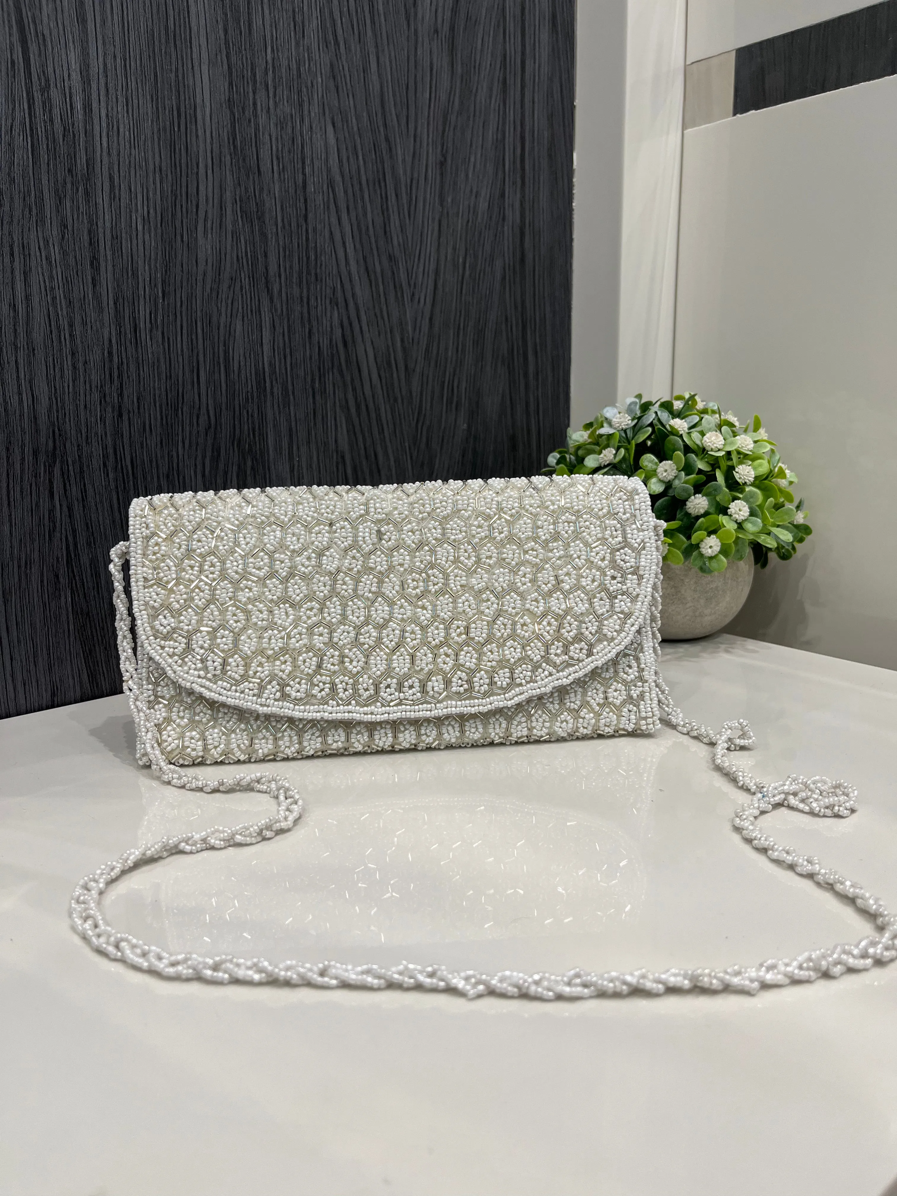 CRYSTAL CLUTCHES