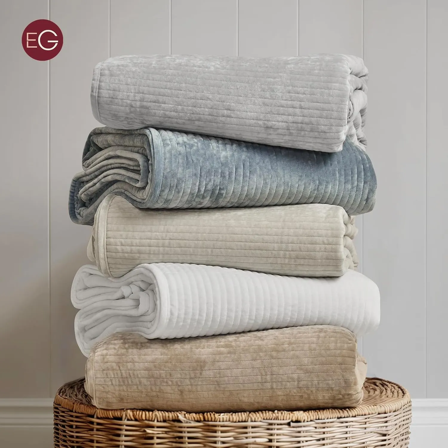 EVERGRACE Velvet Quilt Set Queen Size, Luxurious Soft Quilted Bedding Sets, Lightweight Velvet Comforter for All Season, Striped Channel Bedspread Coverlet with 2 Shams, Urban Taupe
