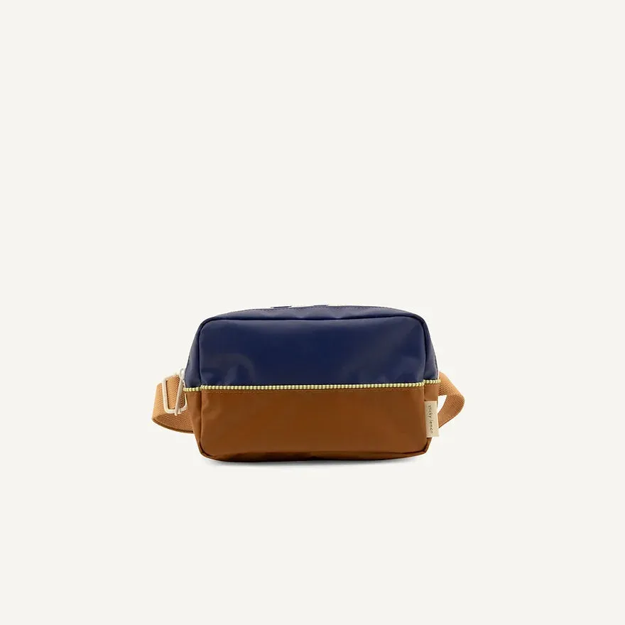 Fanny pack • colourblocking • meet me in the meadows