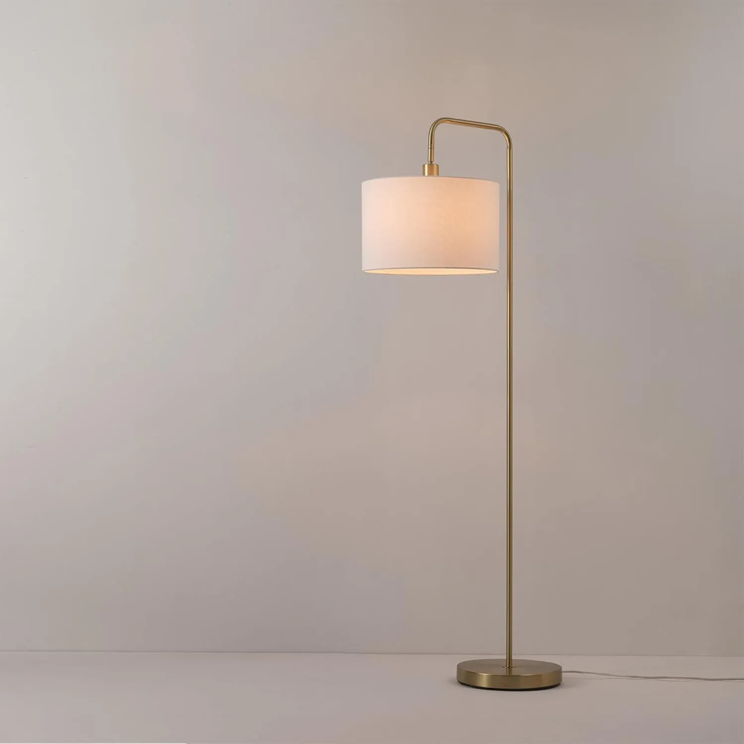GLOBE Electric 61000021 58" Floor Lamp, Brass, White Linen Shade, On/Off Rotary Switch on Socket, Living Room Decor, Standing Lamps, Tall Lamp for Living-Room Corner