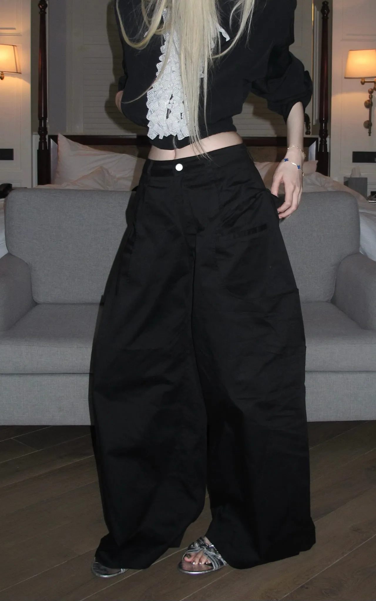 Rase le sol Minimalist Structured Wide-leg Trousers