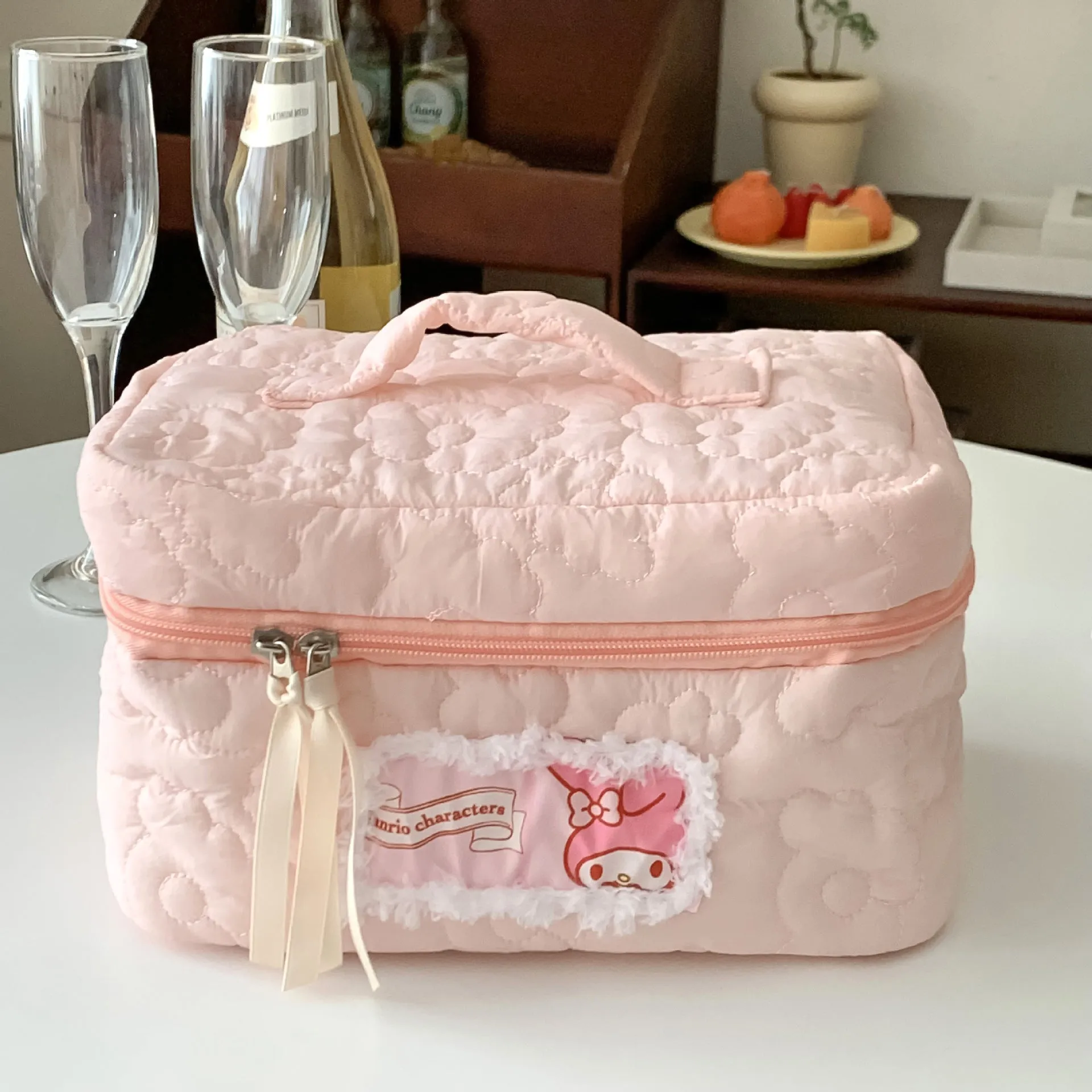 Storage Portable Large Capacity Quilted Patch Cosmetic Bags
