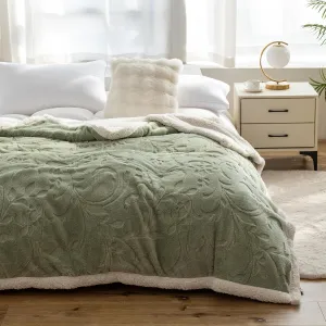 UKELER Cozy Sherpa Bed Blanket Queen Size 80 x 90 Inch, Floral Throw Blanket for Bed, Couch, Sofa, Camping, Great Gift for Mother's Day, Father's Day, Thanksgiving, Christmas, Grass Green