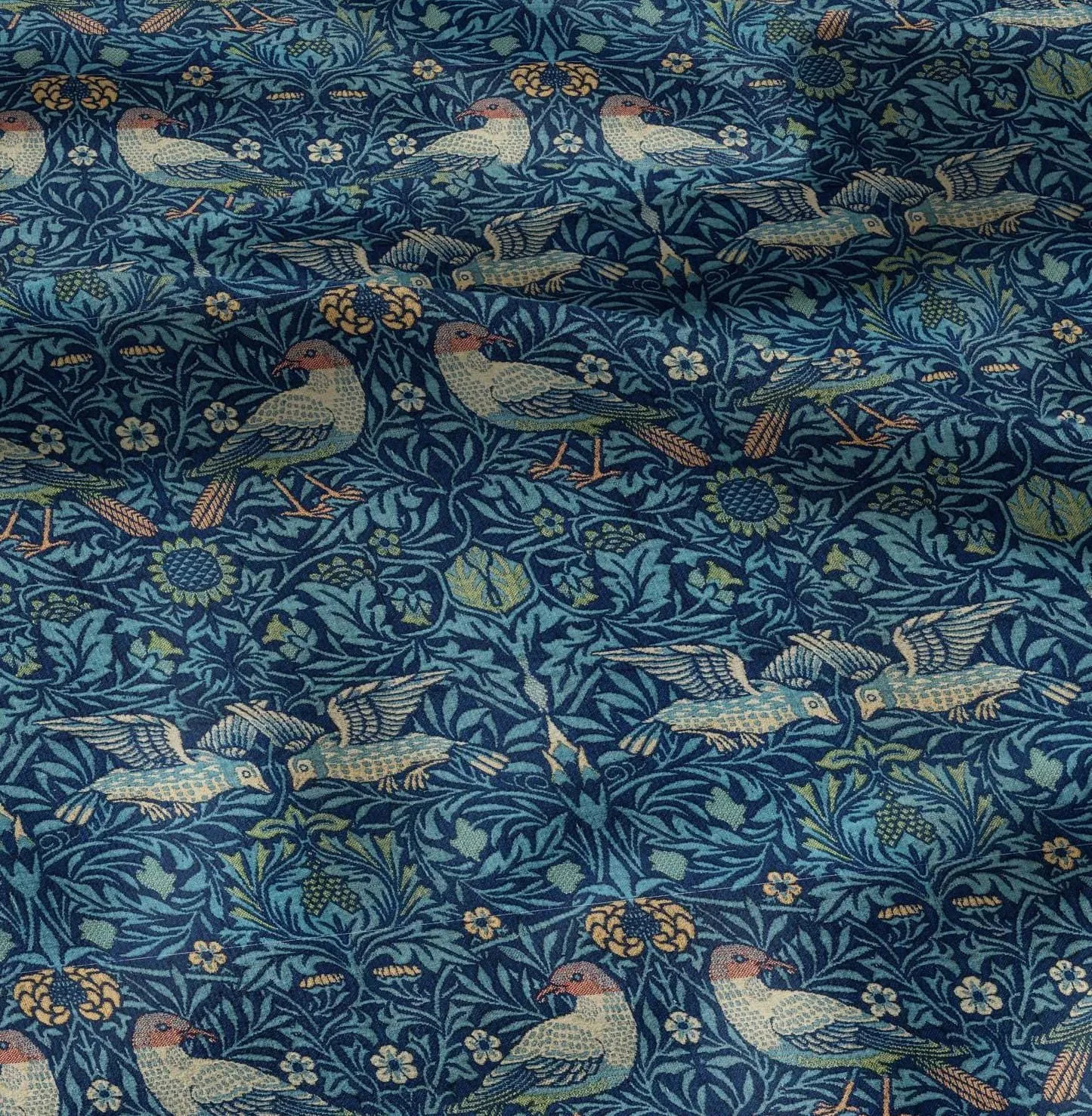 William Morris Birds on 100% LINEN fabric - animal print 2115
