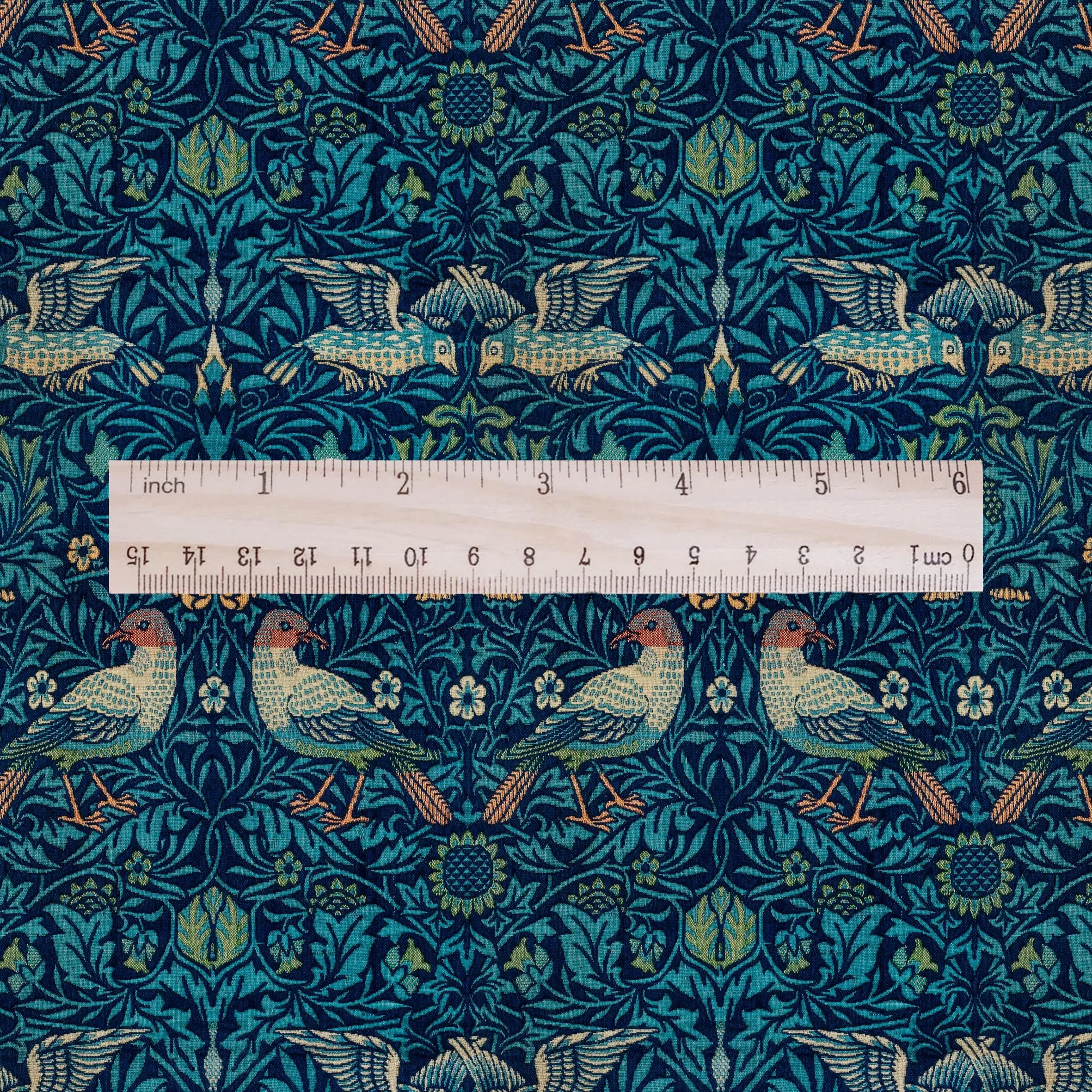 William Morris Birds on 100% LINEN fabric - animal print 2115